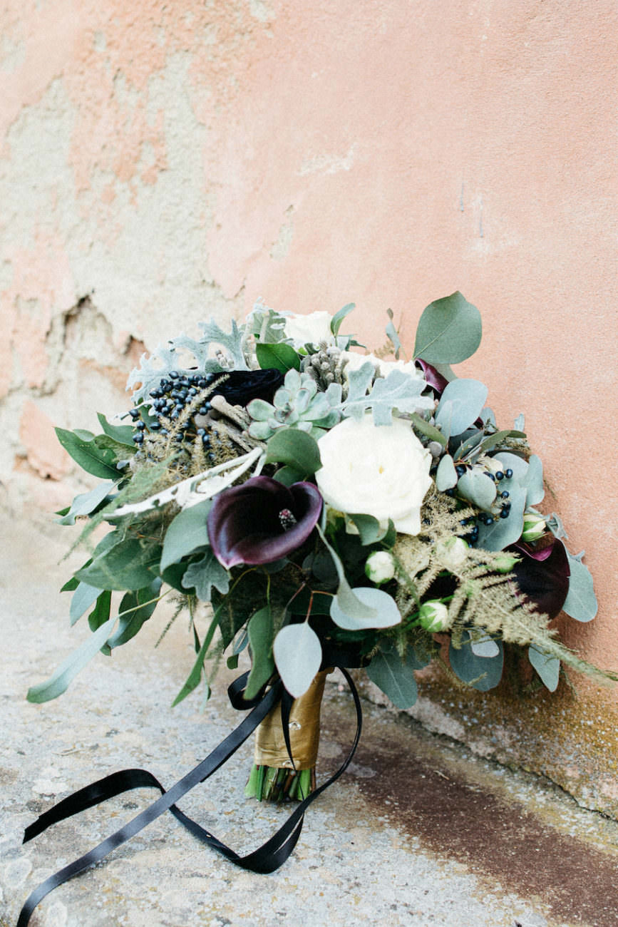 Style Shoot in Tuscany, Italy bridal bouquet with dark colours