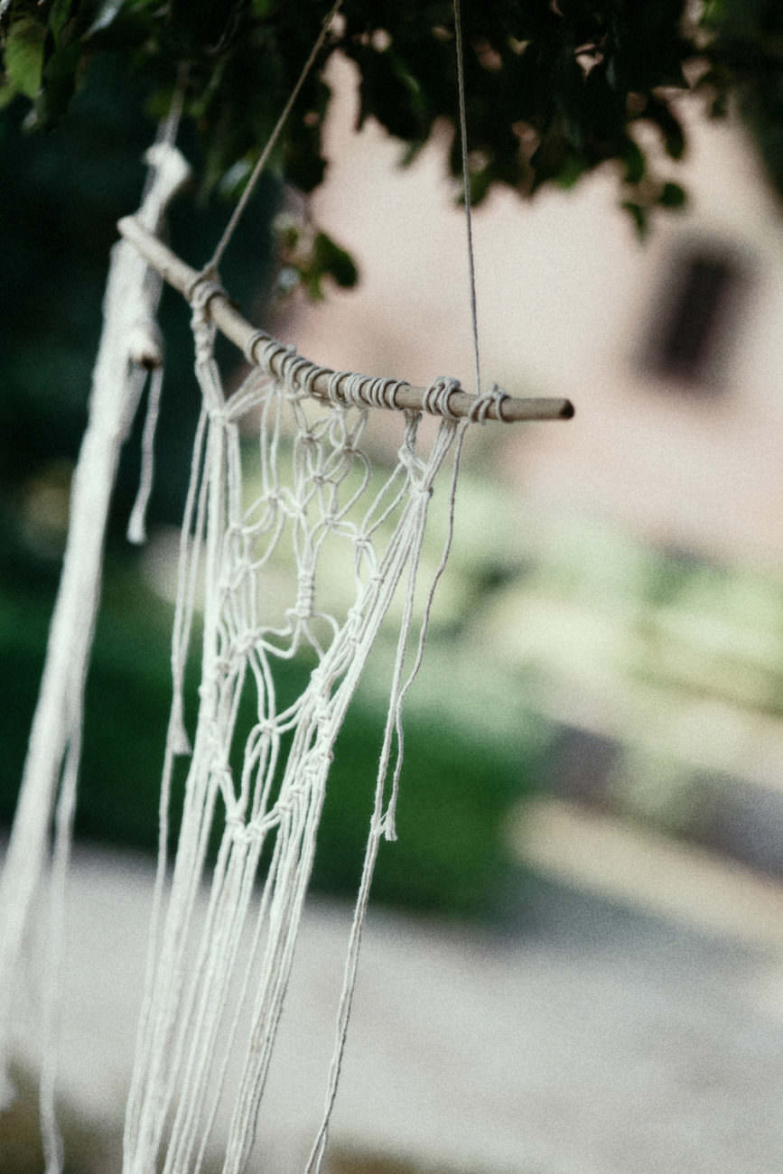Style-Shoot-in-Tuscany-Italy-wedding-decoration-ideas-for-garden