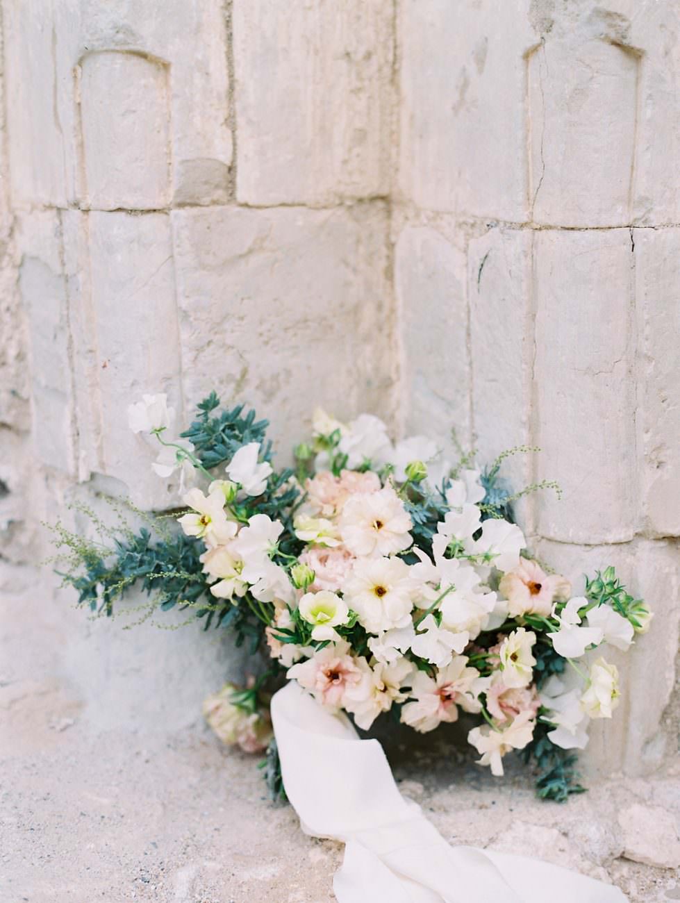 Orange Country wedding inspiration flowers