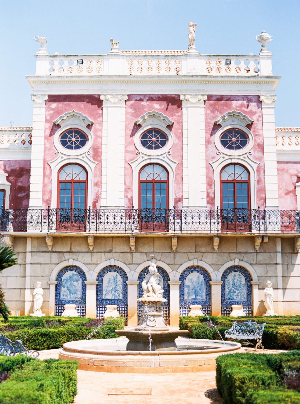 Estoi Palace in the South of Portugal for destination wedding venue